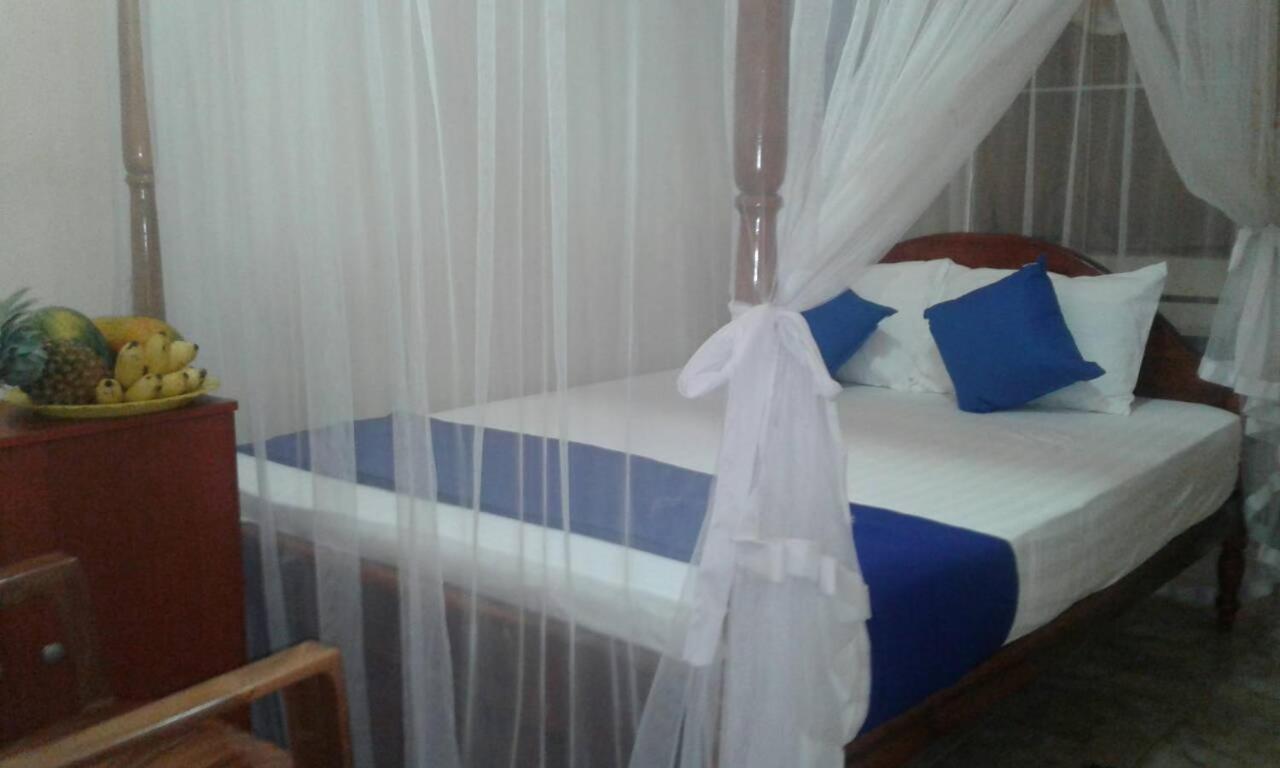 Jaya Home Stay Тангалла Экстерьер фото