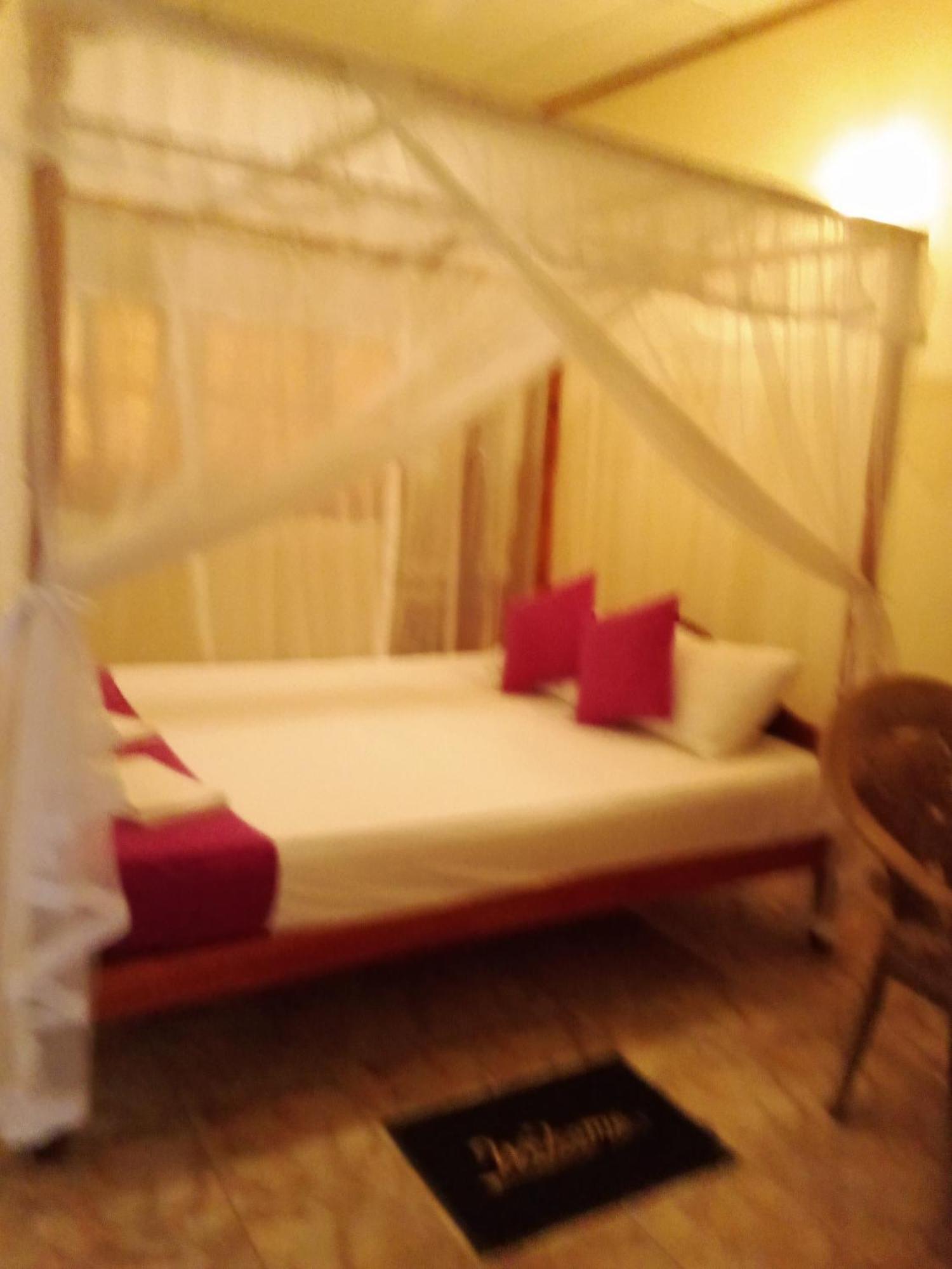 Jaya Home Stay Тангалла Экстерьер фото